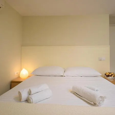 Beautiful In With House Sea View بيت للعطل *