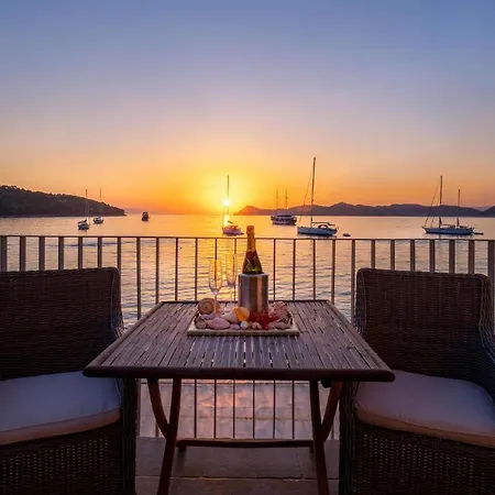 Nyaraló Beautiful In With House Sea View